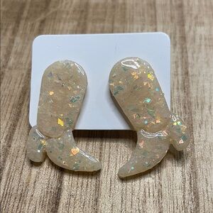 Sparkling Cream Earrings